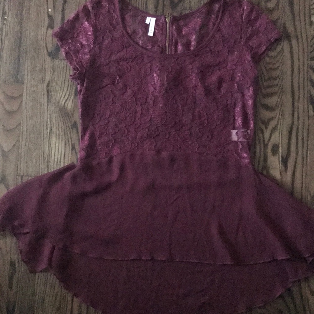 Lacy dark wine top